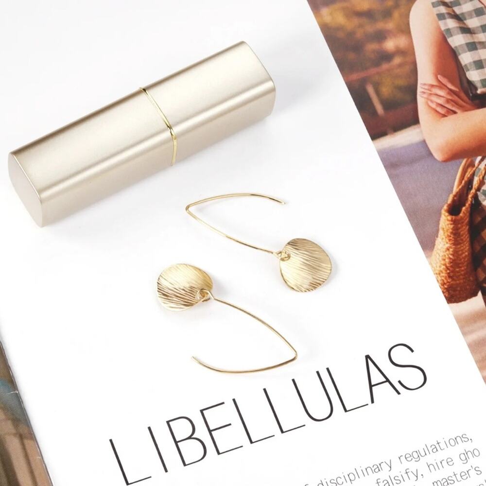 NEW 14K yellow gold plated drop shell beachy earrings jewelry B28A - Picture 2 of 3